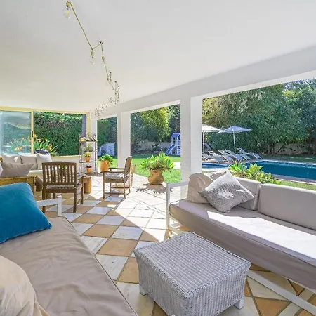 Villa Banus 10 Minutos *