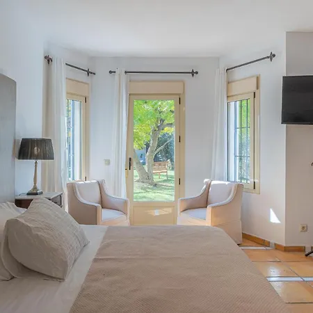 Villa Banus 10 Minutos *