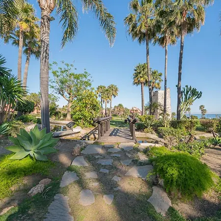 Villa Banus 10 Minutos *
