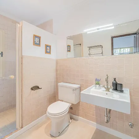 Villa Banus 10 Minutos