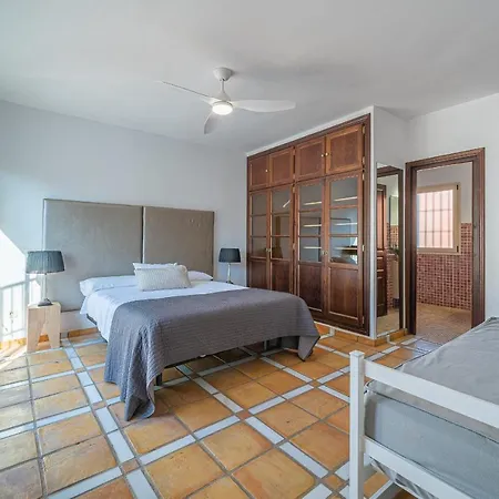 Villa Banus 10 Minutos